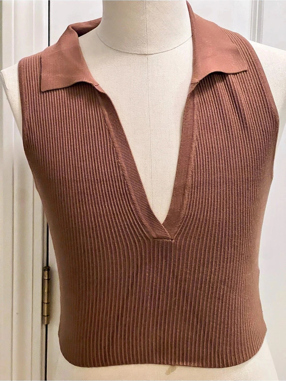 House of Harlow 1960 x REVOLVE Irvina Ribbed V Neck Irvina Ribbed V-Neck Top
